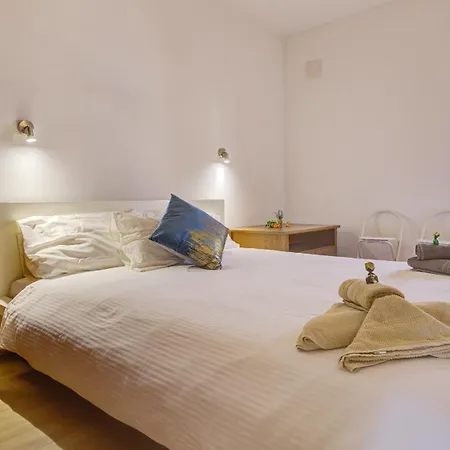 Apartment Private Terrace House With Wifi *