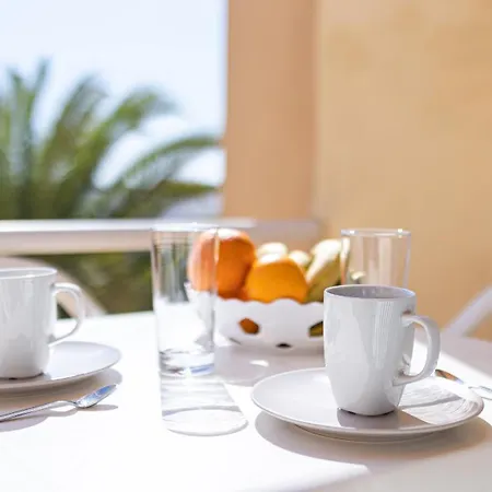 Private Terrace House With Wifi * 코스타카르마